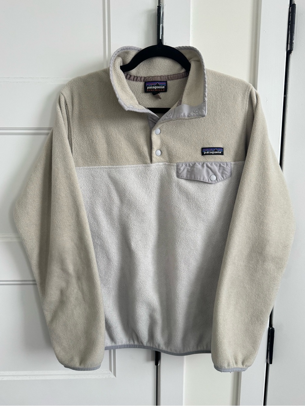 Patagonia Synchilla Lightweight Snap-T Fleece Pullover in Oatmeal Heather Beige